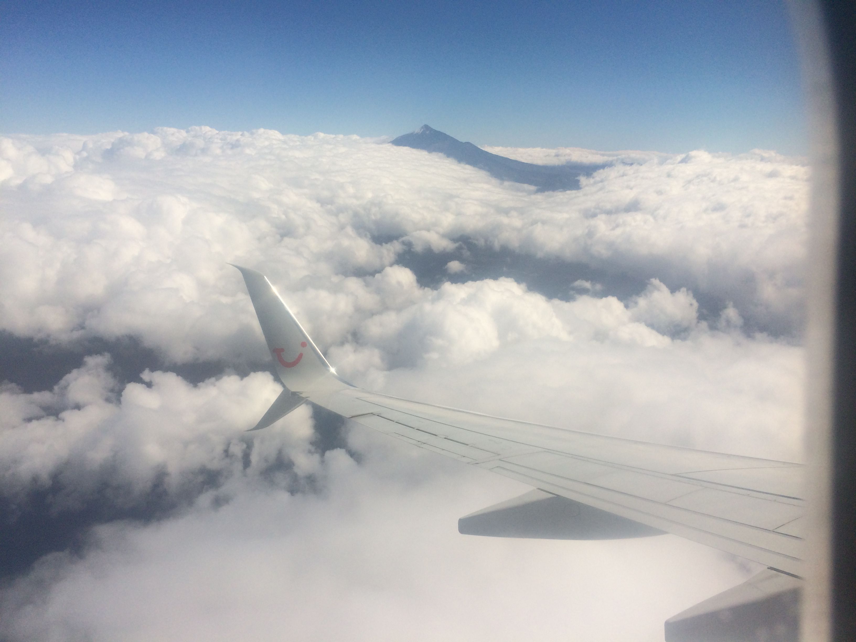 Reise nach La Gomera per Flugzeug über Teneriffa Süd