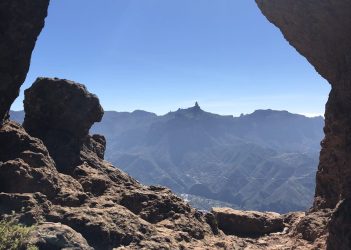 Blick auf den Roque Bentayga in Gran Canaria