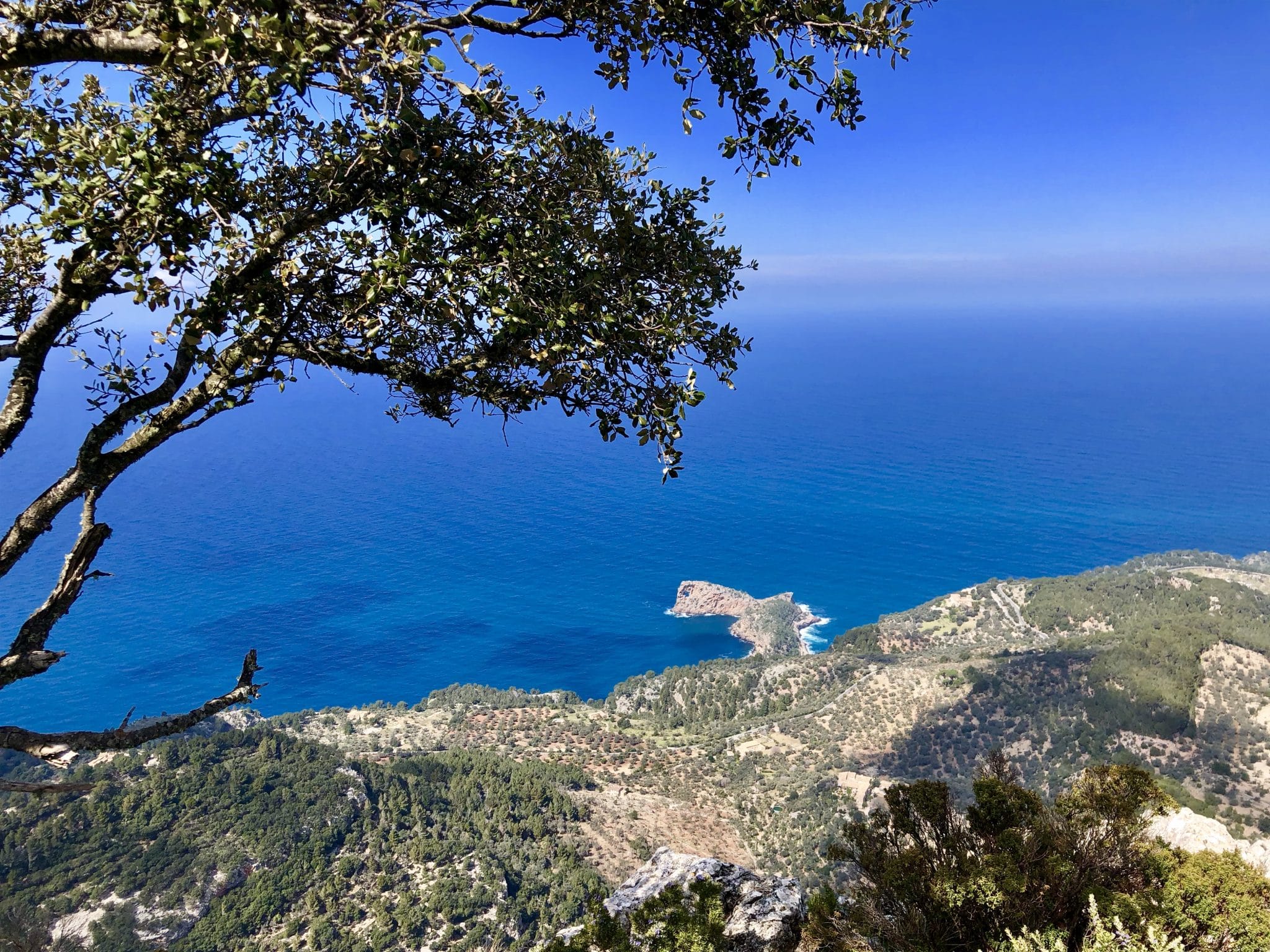 Halbinsel Sa Foradada mit dem Felsenfenster auf Mallorca