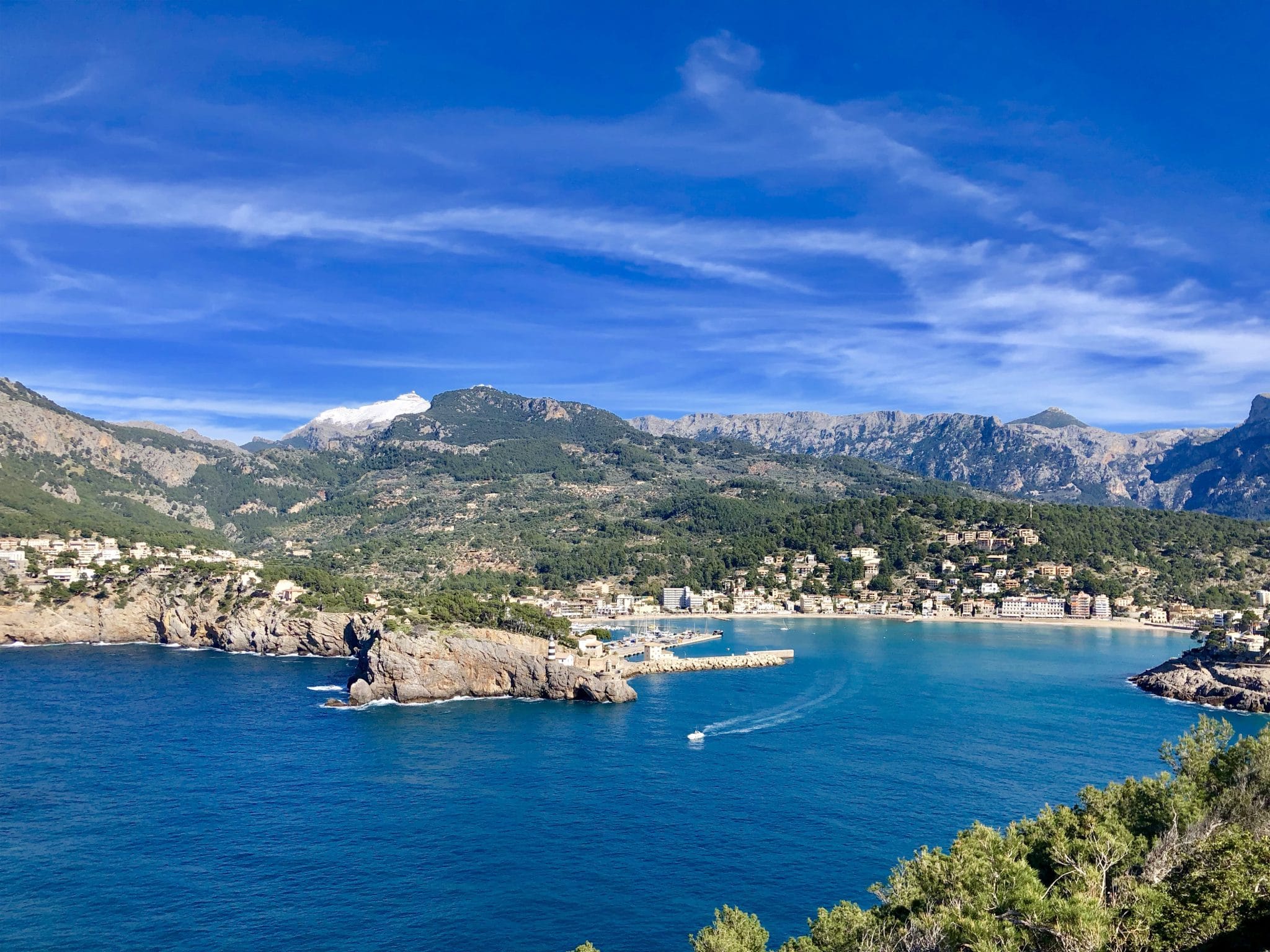 Blick auf das Meer und Port de Soller