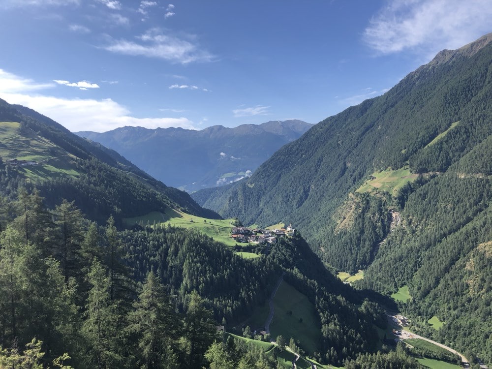 Aussicht am Meraner Höhenweg Südtirol