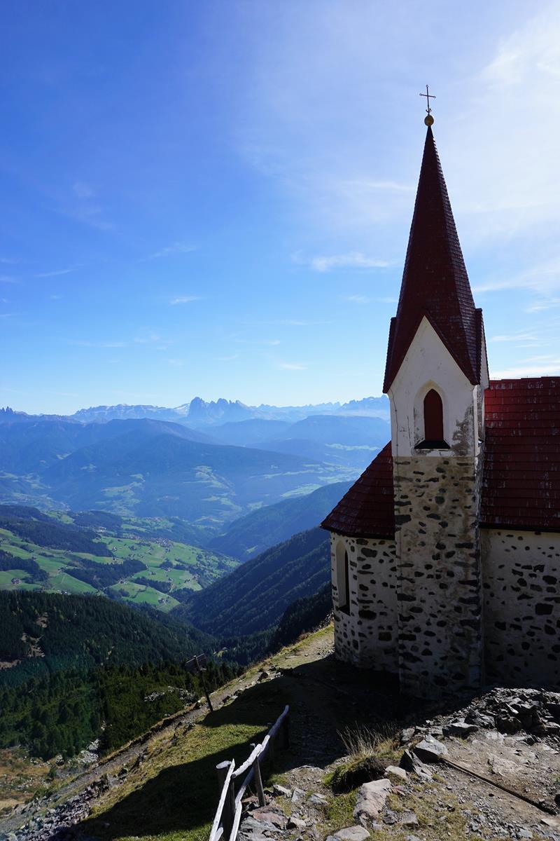 Kirche in den Bergen