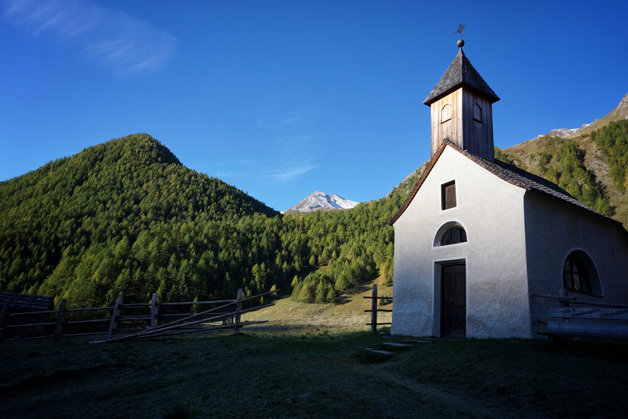 Kirche in den Bergen 