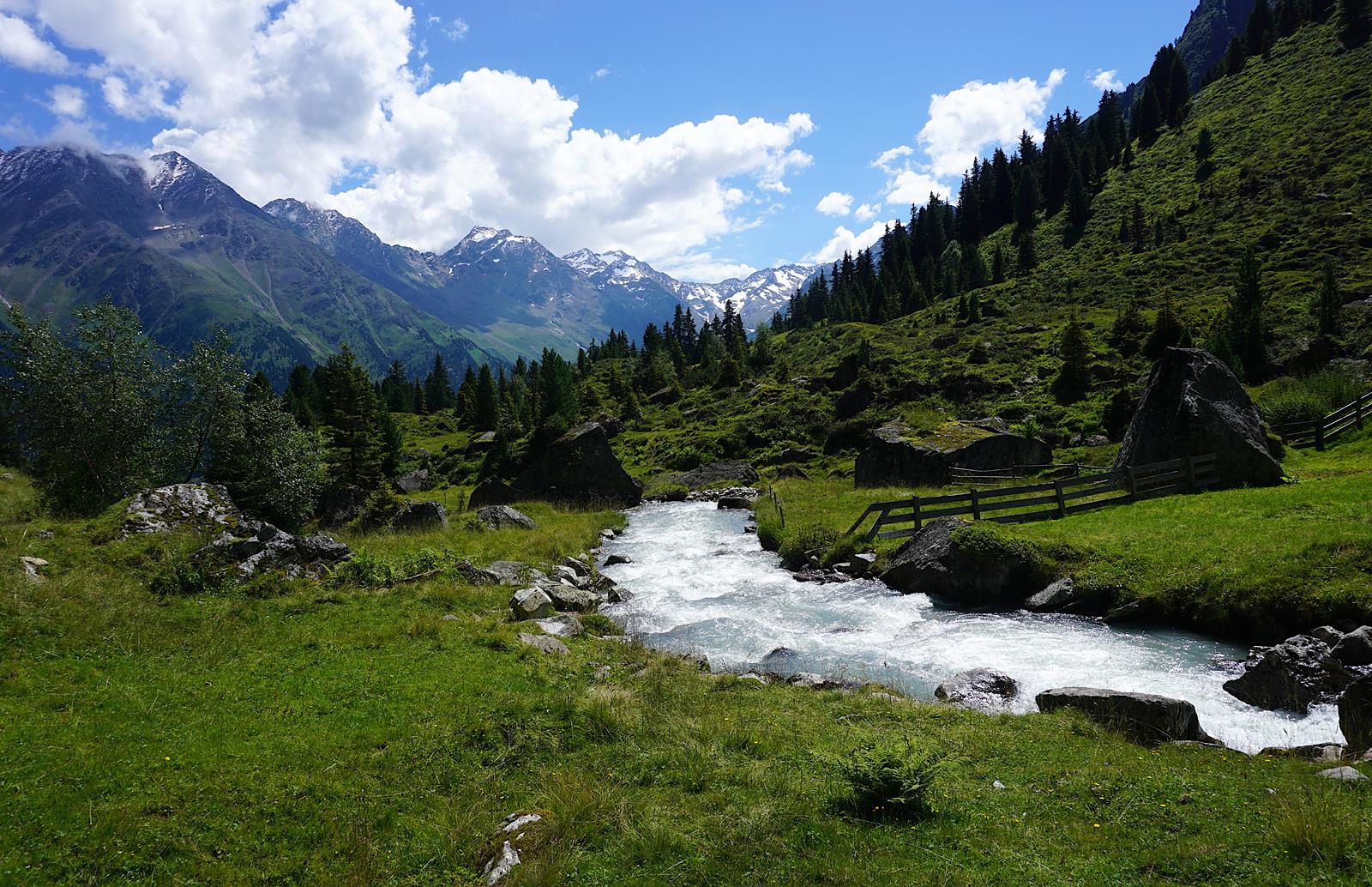 Weg zur Neuen Regensburger Hütte